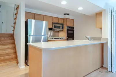 303 Crestwood Village, Northfield, IL 60093 - Photo 7