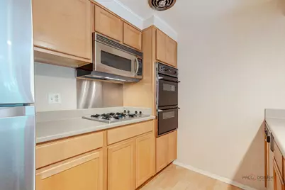 303 Crestwood Village, Northfield, IL 60093 - Photo 11