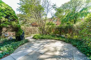 303 Crestwood Village, Northfield, IL 60093 - Photo 21