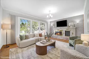 10 Mayflower Rd, Vernon Hills, IL 60061 - Photo 7