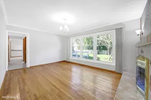 10 Mayflower Rd, Vernon Hills, IL 60061 - Photo 31