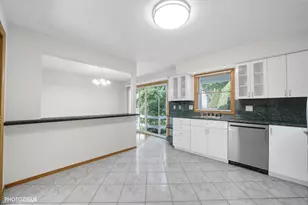 10 Mayflower Rd, Vernon Hills, IL 60061 - Photo 21