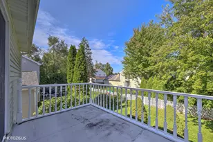 10 Mayflower Rd, Vernon Hills, IL 60061 - Photo 11