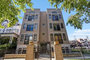 4606 N Malden St, Chicago, IL 60640 - Photo 1