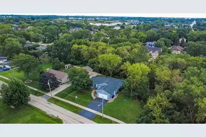 3985 Dorchester Avenue, Gurnee, IL 60031 - Photo 41