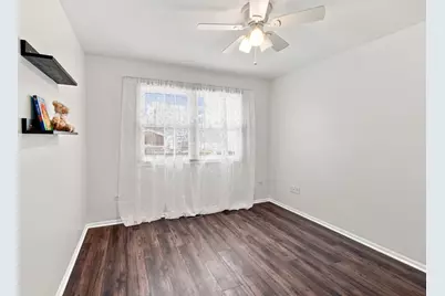 3985 Dorchester Avenue, Gurnee, IL 60031 - Photo 13