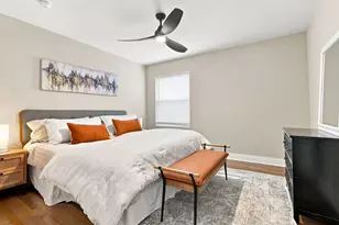 8550 S Jeffery Blvd, Chicago, IL 60617 - Photo 9