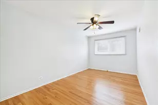 8501 Linder Ct, Skokie, IL 60077 - Photo 21