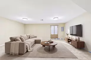 8501 Linder Ct, Skokie, IL 60077 - Photo 29