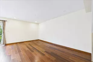 8501 Linder Ct, Skokie, IL 60077 - Photo 3