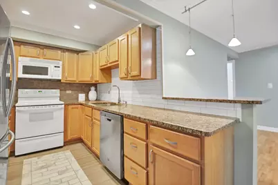 1783 W Algonquin Road #3A, Mount Prospect, IL 60056 - Photo 3