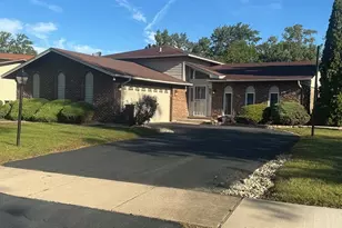 5304 Arquilla Dr, Richton Park, IL 60471 - Photo 1