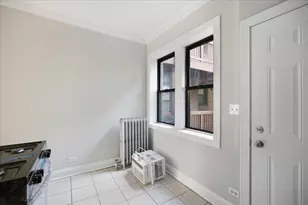 1940 E 73rd St, Chicago, IL 60649 - Photo 5