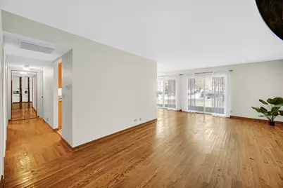 235 Blossom Court #235, Buffalo Grove, IL 60089 - Photo 3