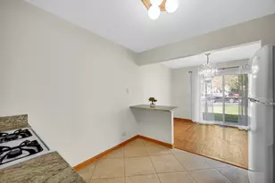 235 Blossom Ct, Buffalo Grove, IL 60089 - Photo 9