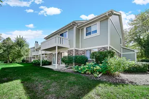 235 Blossom Ct, Buffalo Grove, IL 60089 - Photo 19