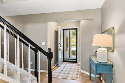 1606 Cypress Court, Hoffman Estates, IL 60169 - Photo 3