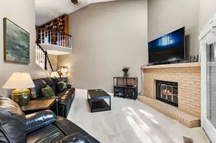 1606 Cypress Ct, Hoffman Estates, IL 60169 - Photo 7