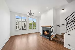 865 N May St, Chicago, IL 60642 - Photo 3