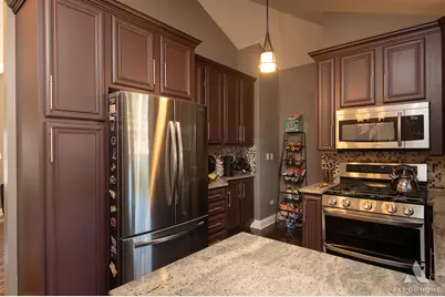 5858 W 82nd Street, Burbank, IL 60459 - Photo 17