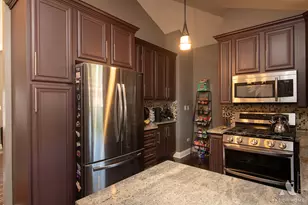5858 W 82nd St, Burbank, IL 60459 - Photo 17