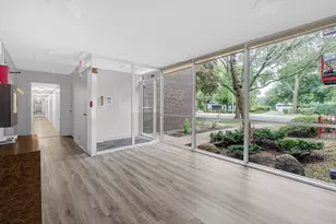 8500 Skokie Blvd, Skokie, IL 60077 - Photo 13