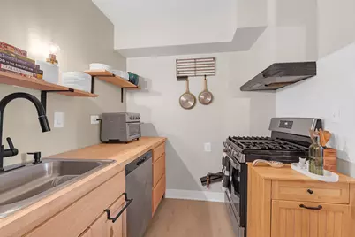 8500 Skokie Boulevard #1D, Skokie, IL 60077 - Photo 11