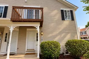 287 Sandhurst Ln, South Elgin, IL 60177 - Photo 1