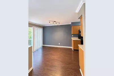 287 Sandhurst Lane #D, South Elgin, IL 60177 - Photo 3