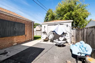 2552 W 81st Pl, Chicago, IL 60652 - Photo 23