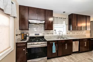 2552 W 81st Pl, Chicago, IL 60652 - Photo 7