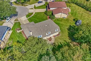 613 Glenn Ct, Schaumburg, IL 60193 - Photo 43