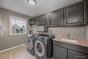 613 Glenn Ct, Schaumburg, IL 60193 - Photo 17