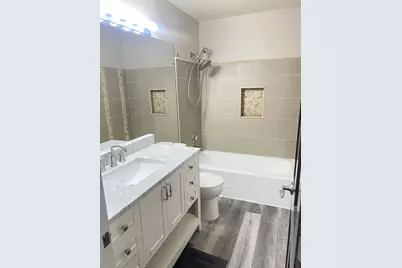 7567 Waterford Drive, Hanover Park, IL 60133 - Photo 19