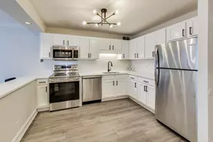 211 E Ohio St, Chicago, IL 60611 - Photo 5