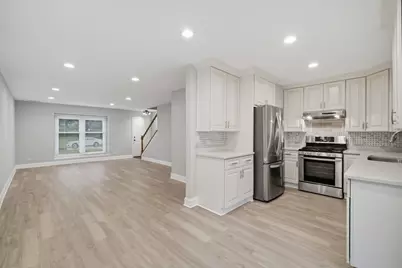 1731 Pickwick Lane, Glenview, IL 60026 - Photo 5