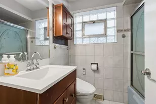 6534 S Bell Ave, Chicago, IL 60636 - Photo 9