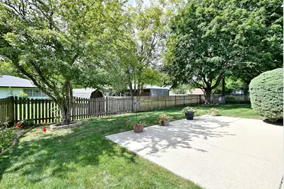 132 S Staffire Drives, Schaumburg, IL 60193 - Photo 39
