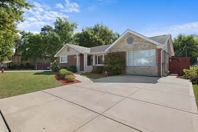 6901 W 115th Place, Worth, IL 60482 - Photo 5