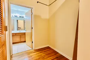 1645 W Ogden Ave, Chicago, IL 60612 - Photo 9