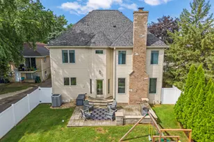 830 N Sleight St, Naperville, IL 60563 - Photo 41