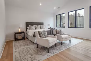 1907 W Cuyler Ave, Chicago, IL 60613 - Photo 17