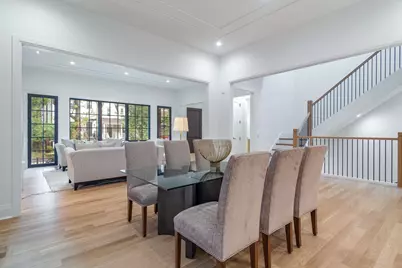 1907 W Cuyler Avenue, Chicago, IL 60613 - Photo 5