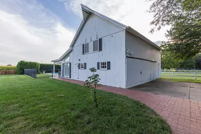 704 E Thompson Street, Princeton, IL 61356 - Photo 9