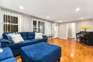 651 Westgate Dr, Aurora, IL 60506 - Photo 3