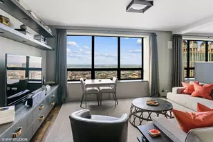 180 E Pearson St, Chicago, IL 60611 - Photo 9