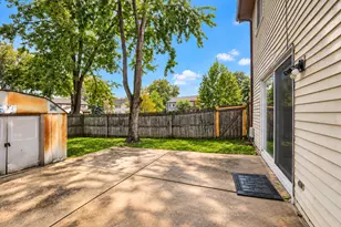 2165 Wildwood Ct, Hanover Park, IL 60133 - Photo 21