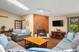 584 Sunnyfield Rd, Belvidere, IL 61008 - Photo 9