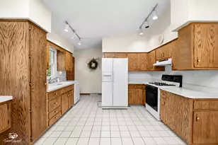162 Barbara Ln, New Lenox, IL 60451 - Photo 9