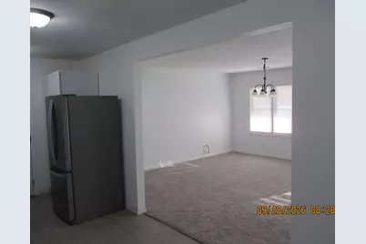 10 Lilac Drive, Centralia, IL 62801 - Photo 5